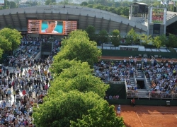 /images/divers/allees-roland-garros-forte-affluence.jpg