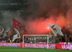 /images/fans/foot/benfica-2.jpg