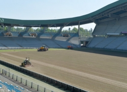 /images/stade/changement-pelouse-stade-beaujoire-nantes.jpg