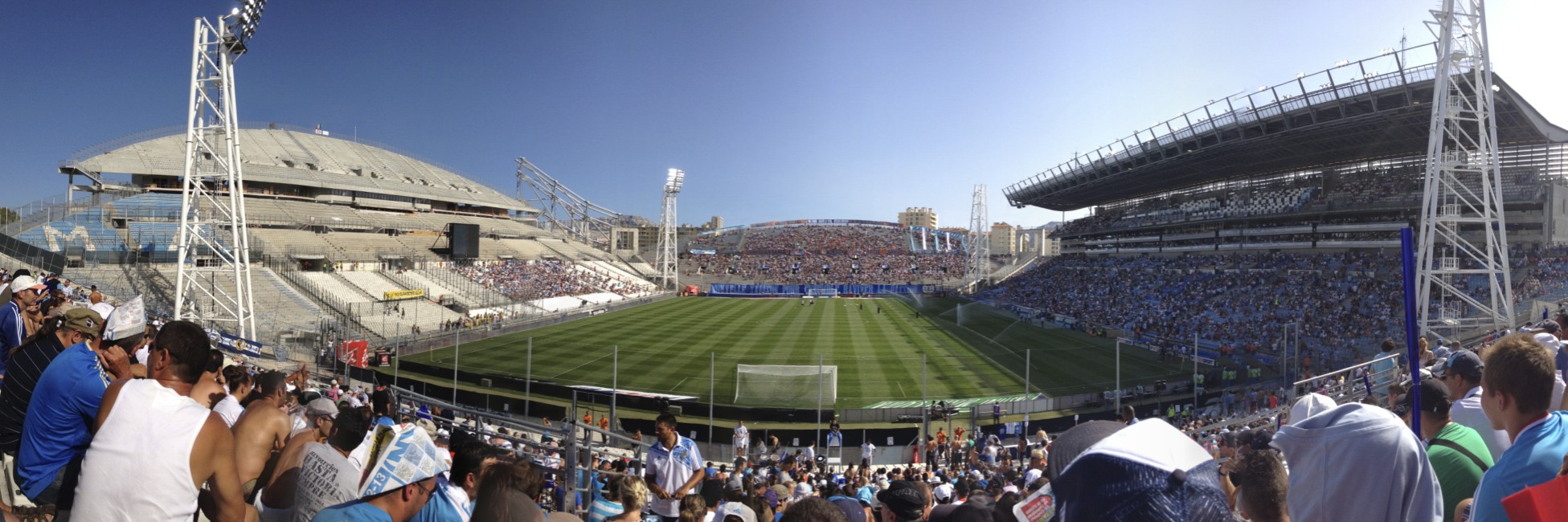 [Stade Vélodrome] Le nouveau chœur de Marseille - Page 6 21490