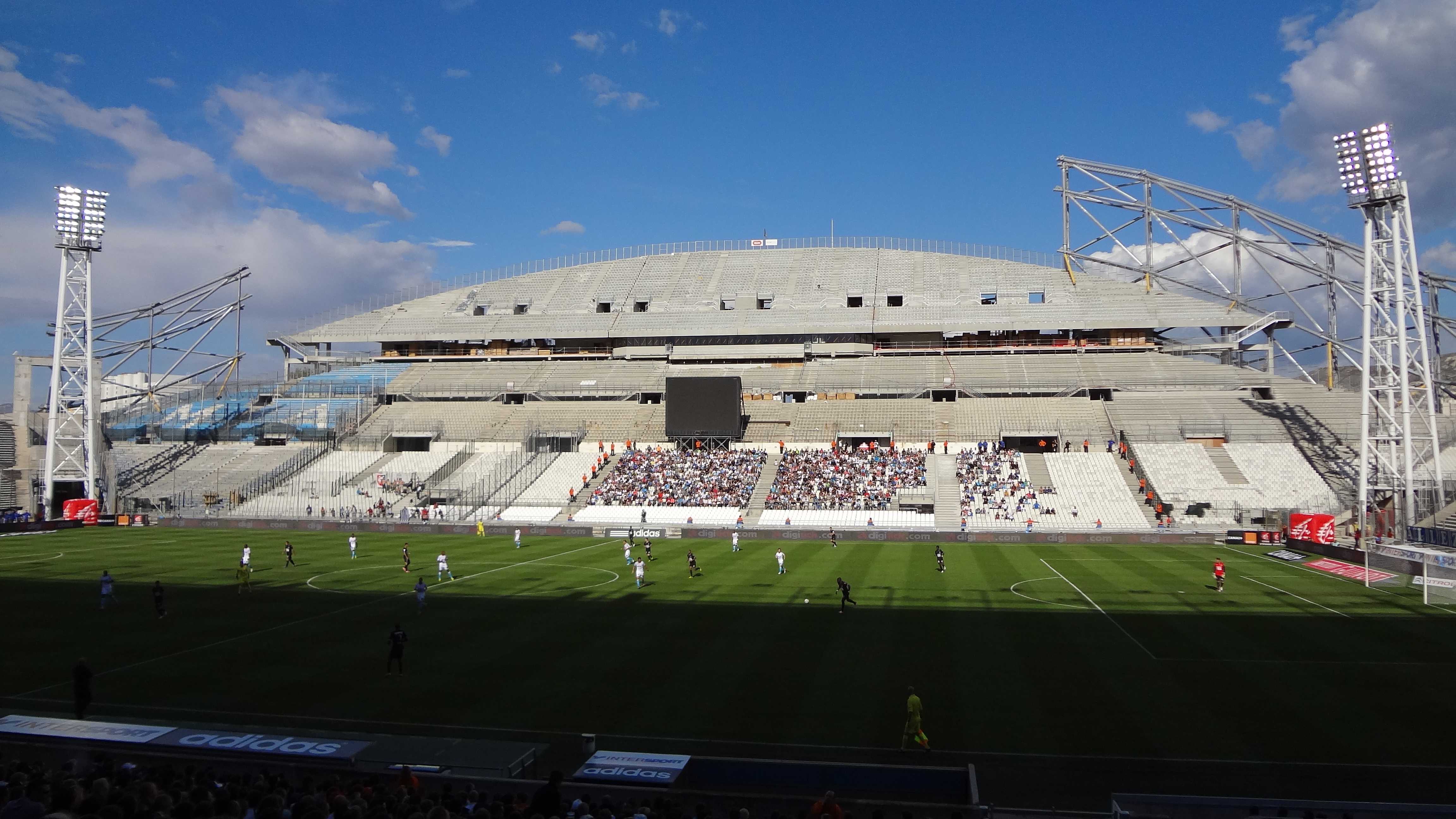 OMFCGB - [Stade Vélodrome] Le nouveau chœur de Marseille - Page 7 22523