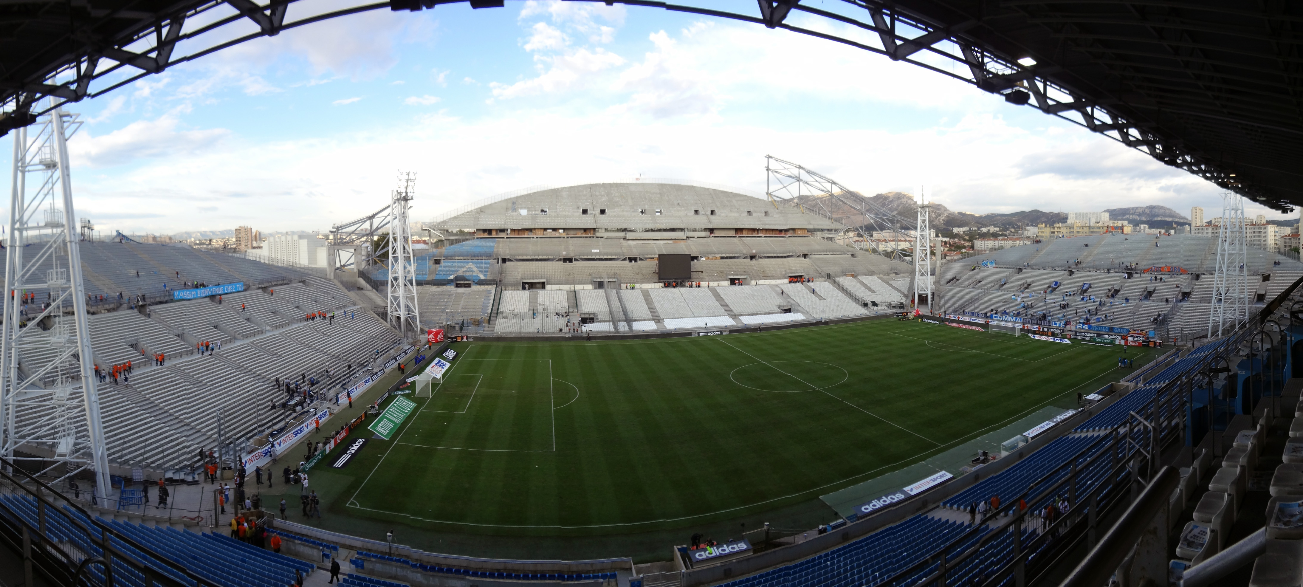 OMFCGB - [Stade Vélodrome] Le nouveau chœur de Marseille - Page 7 22513