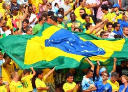 /images/coupe-du-monde-2014/billeterie/Brazil-supporters.jpg