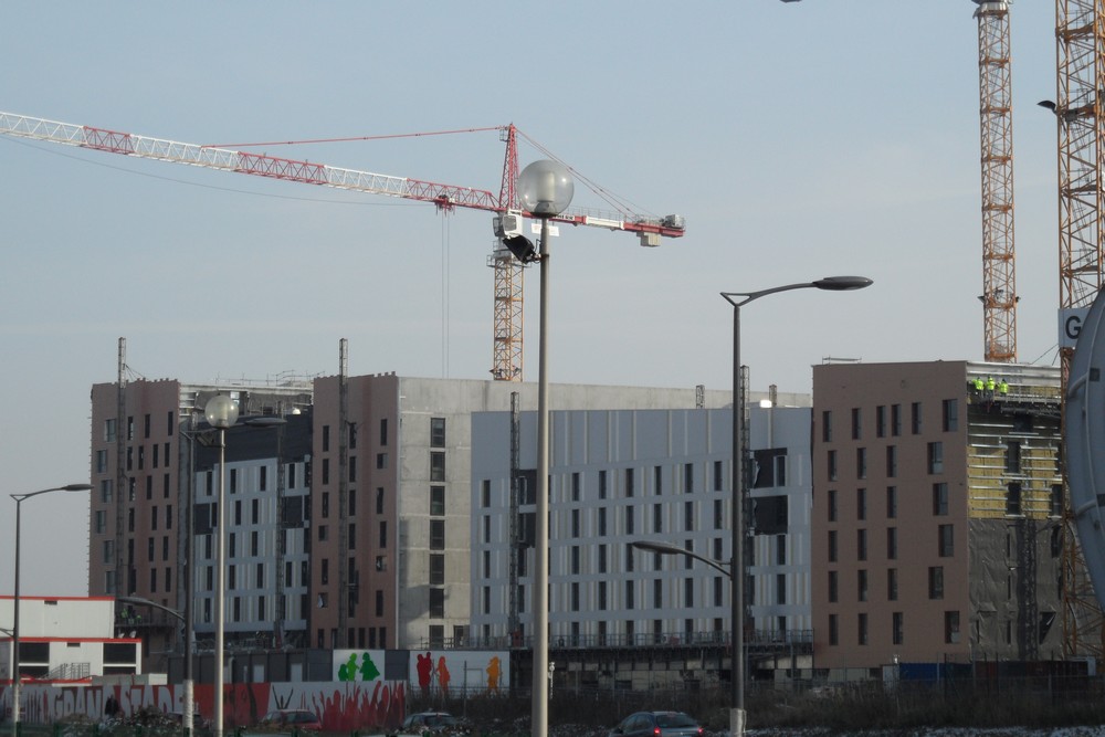 Hôtels, façades quasi finies côté nord