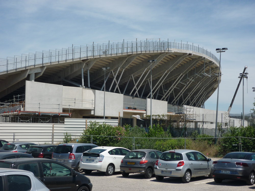 Vu du Parvis Sud de l'extérieur.