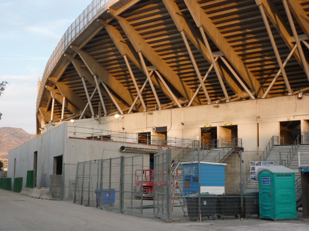 Vu du VN coté Ganay / Parvis Nord.