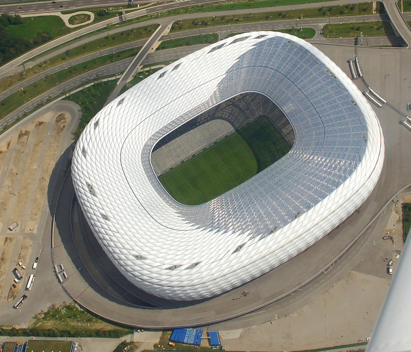 Allianz_Arena,_aerial_view.jpg