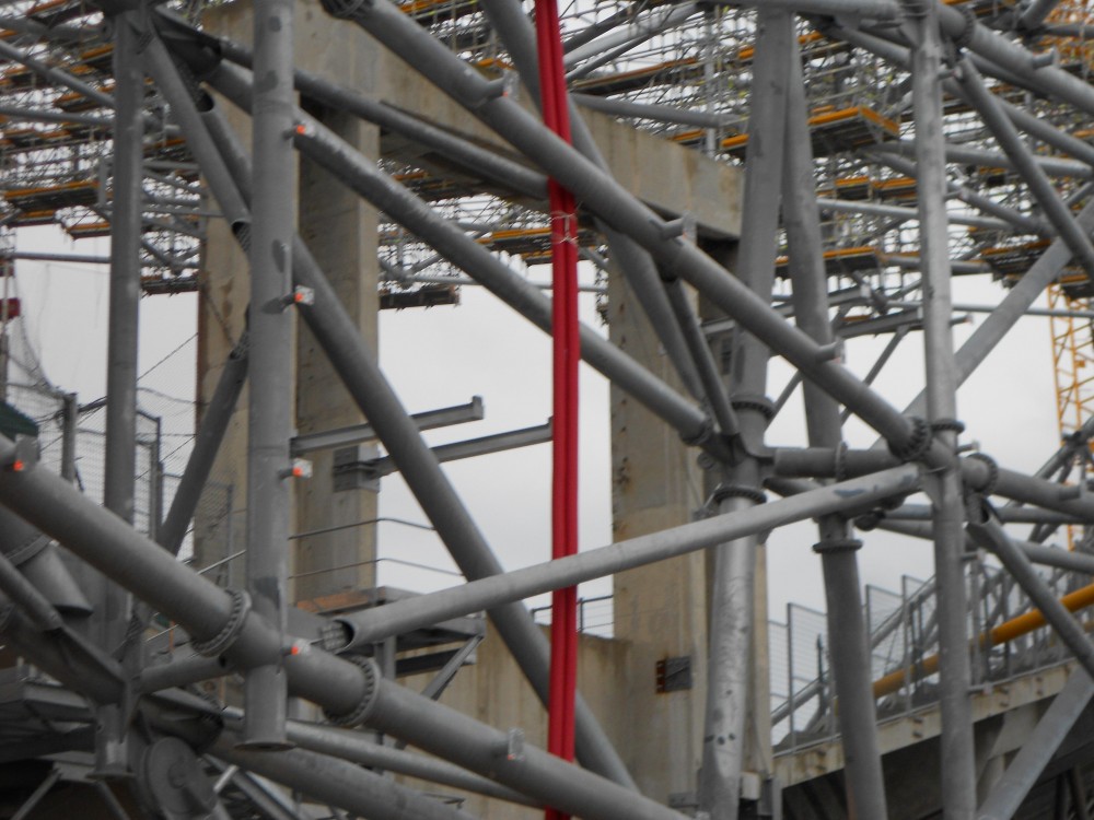 Vu de la génolaine et de nouveaux supports sur l'arche pour l’accès au local technique.