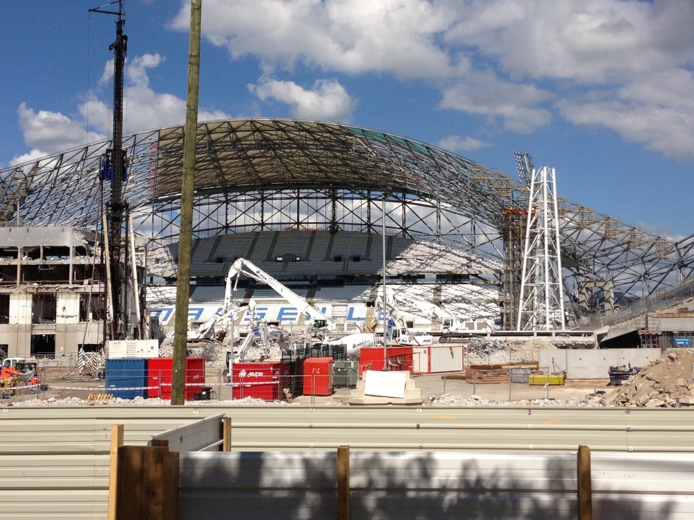 Jean-Bouin en démolition côté VS.