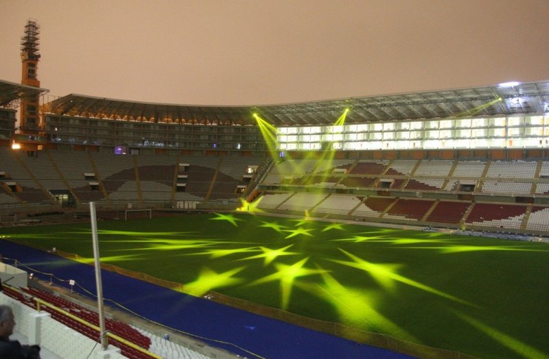 Estadio Nacional Lima 2.jpg