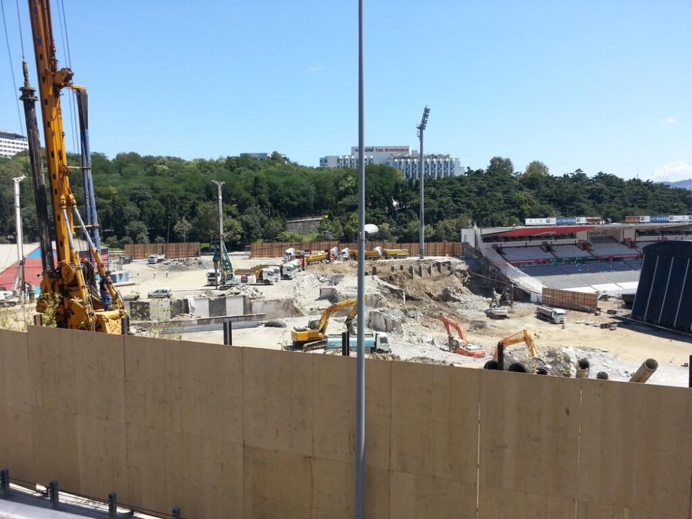 Istanbul (Inönü Stadi) 2.jpg