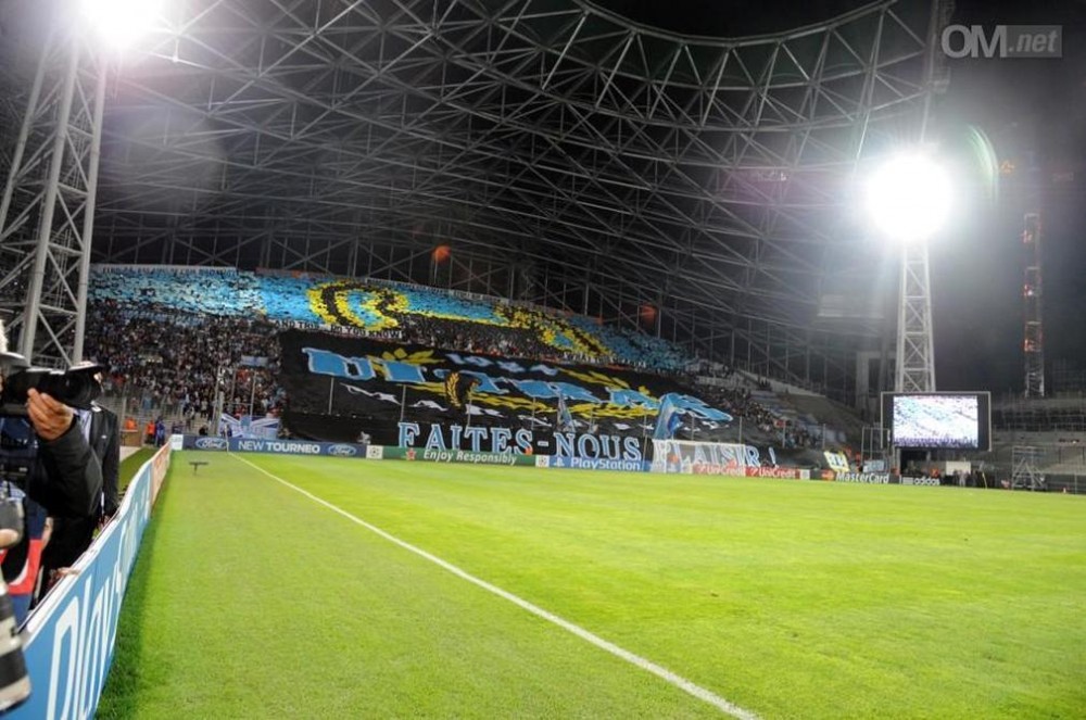 Le tifo du virage sud