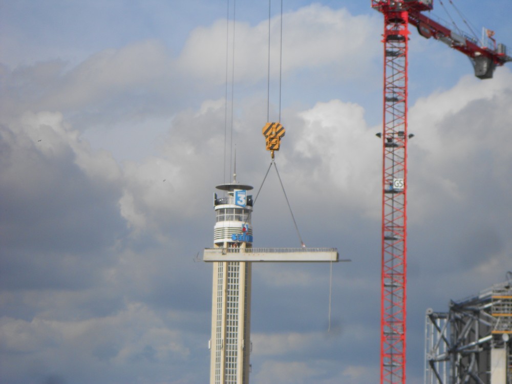 Levage d'une poutre.