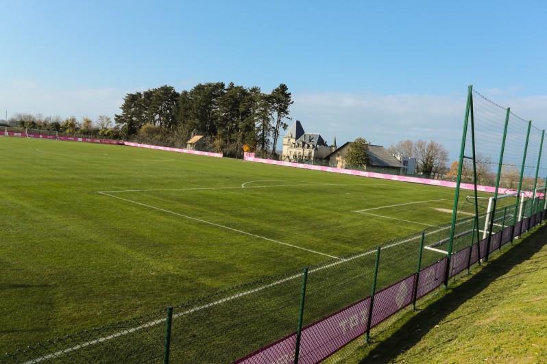 inauguration centre entrainement evian (terrain).jpg