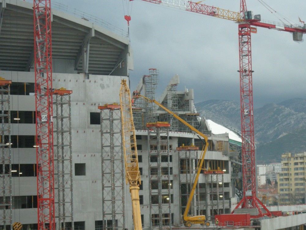 les premiers gradins