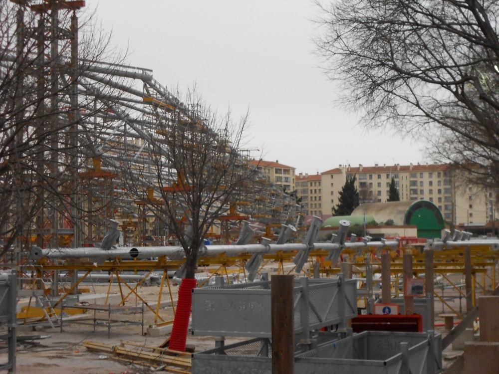 Radiale en cours de montage.