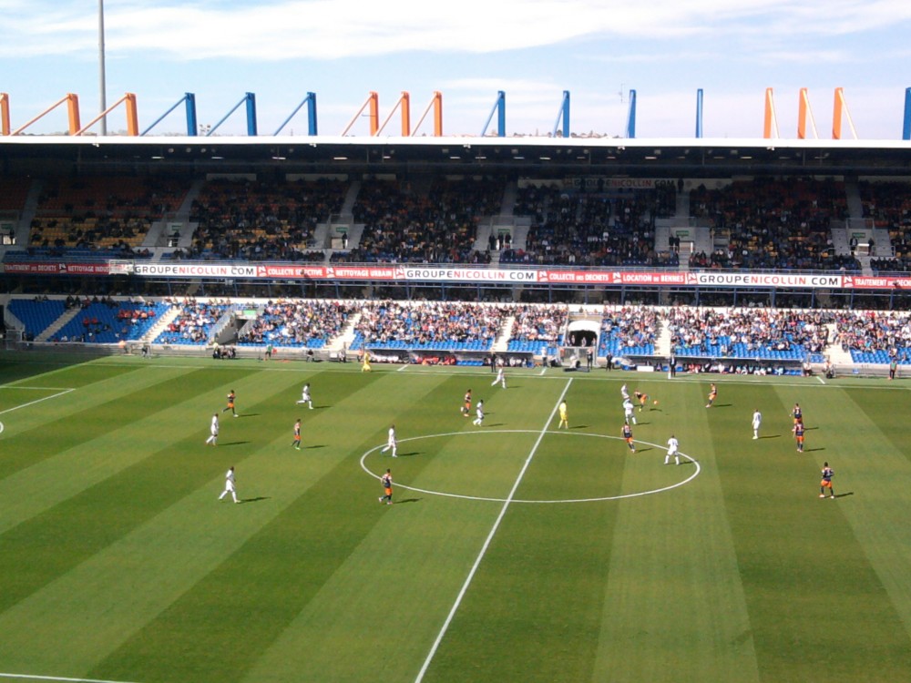 Pelouse verte quand tu nous tiens