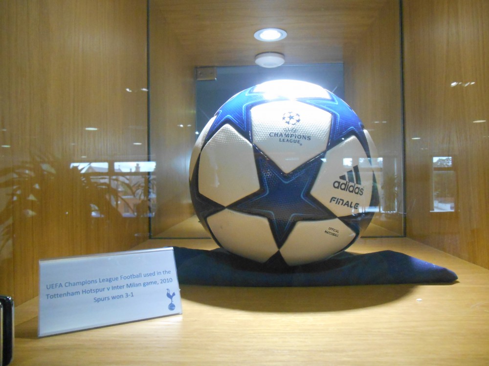 Ballon avec lequel Gareth Bale a fait la misère à Maicon