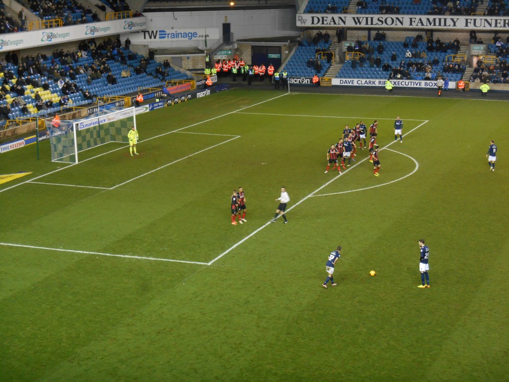 Coup franc de la dernière chance pour Millwall