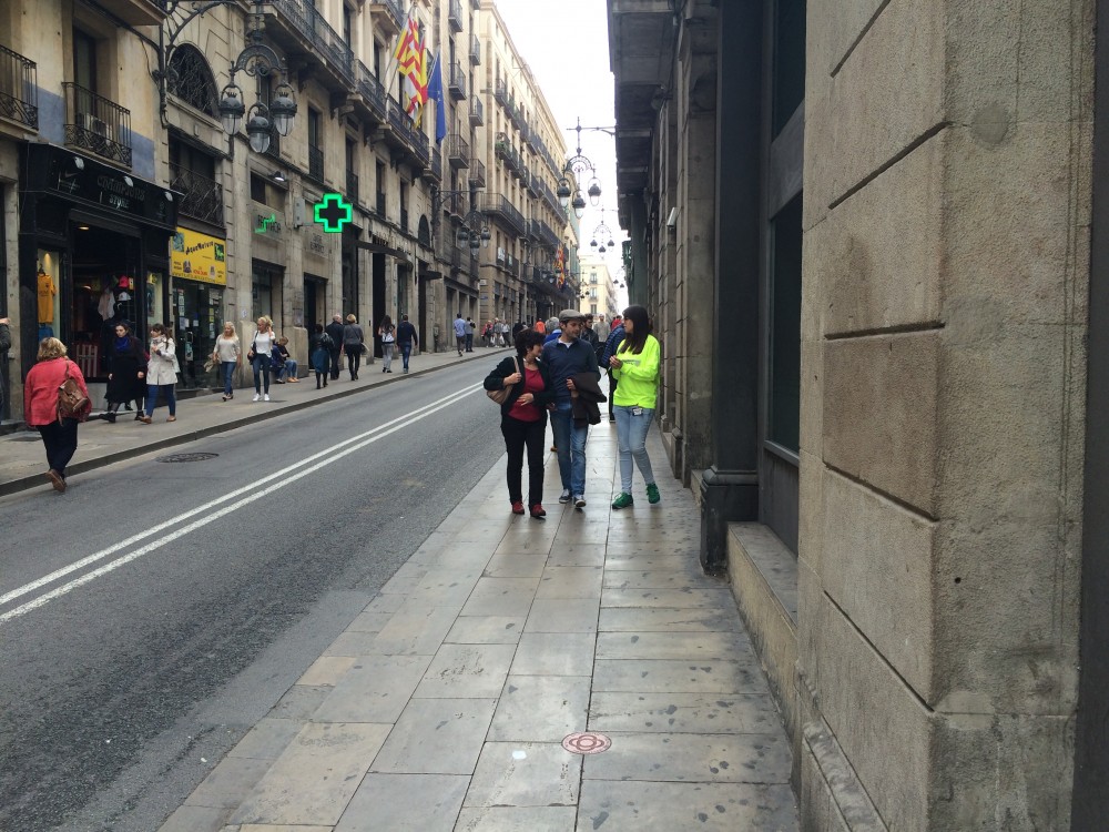 Vente officielle en pleine rue