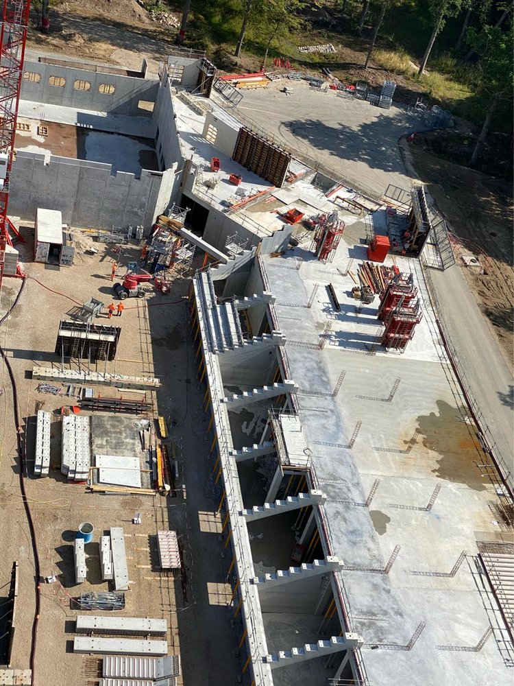 les premiers gradins