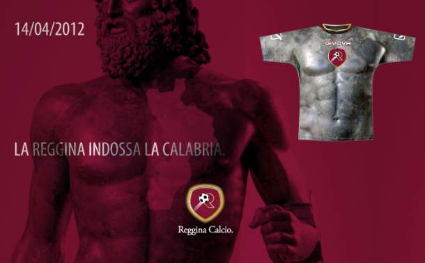 img-photo-le-maillot-peau-de-la-reggina-1334872690_x610_articles-155967.jpg