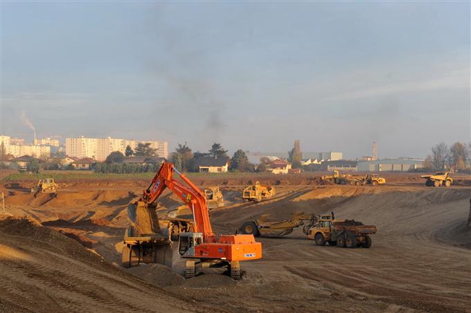 a-decines-les-travaux-ont-commence-photo-frederic-chambert.jpg