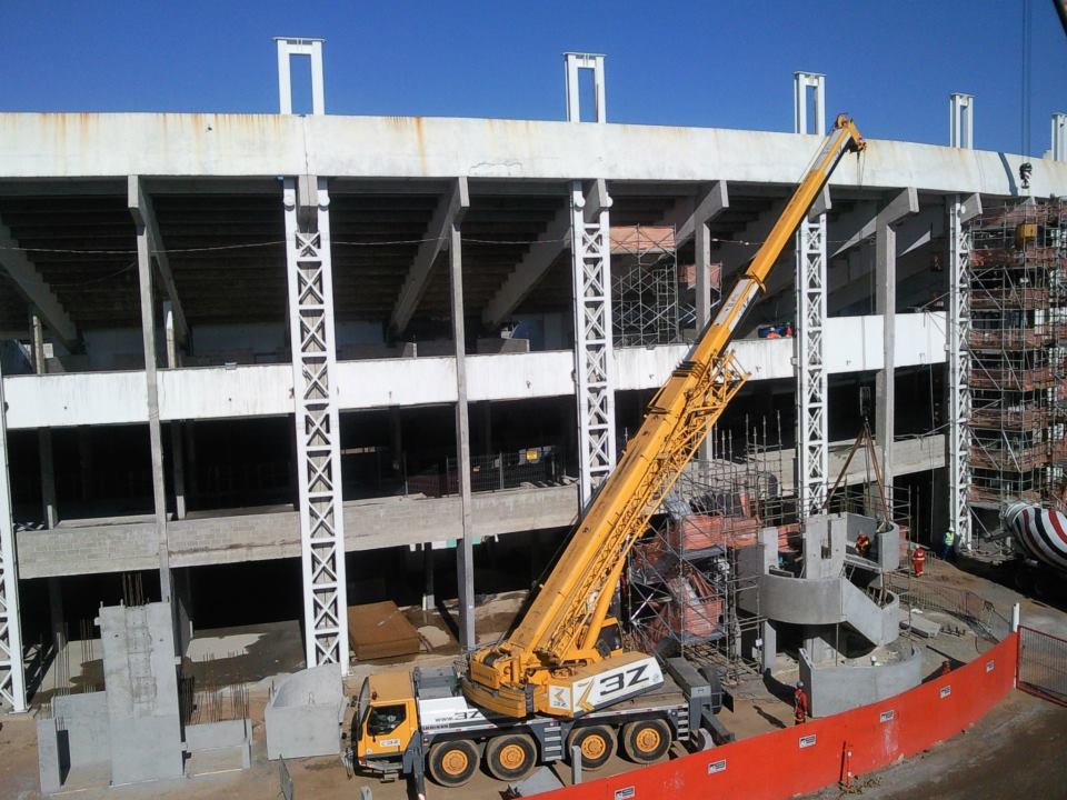 Porto Alegre (Estadio Beira Rio) 2.jpg