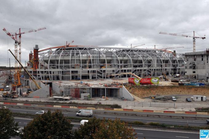 Installation de la toiture au Grand Stade _1_.jpg