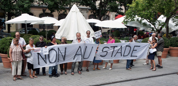 Opposants-Grand-Stade.jpg