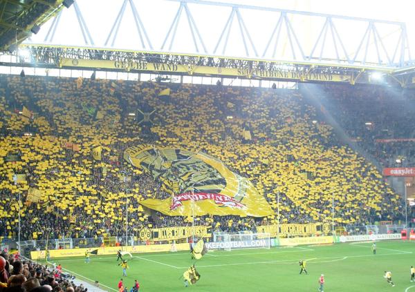 borussia_dortmund_westfalen_stadion_signal_iduna_park01_jpg.jpg