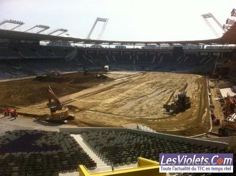 pelouse-travaux-stadium.jpg