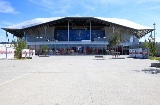 euro-2016-le-parc-ol-elu-plus-beau-stade-du-tournoi-parc-ol,145404.jpg