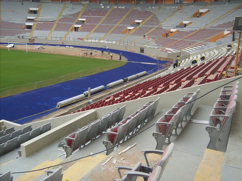 Estadio Nacional Lima_1_herbard.jpg